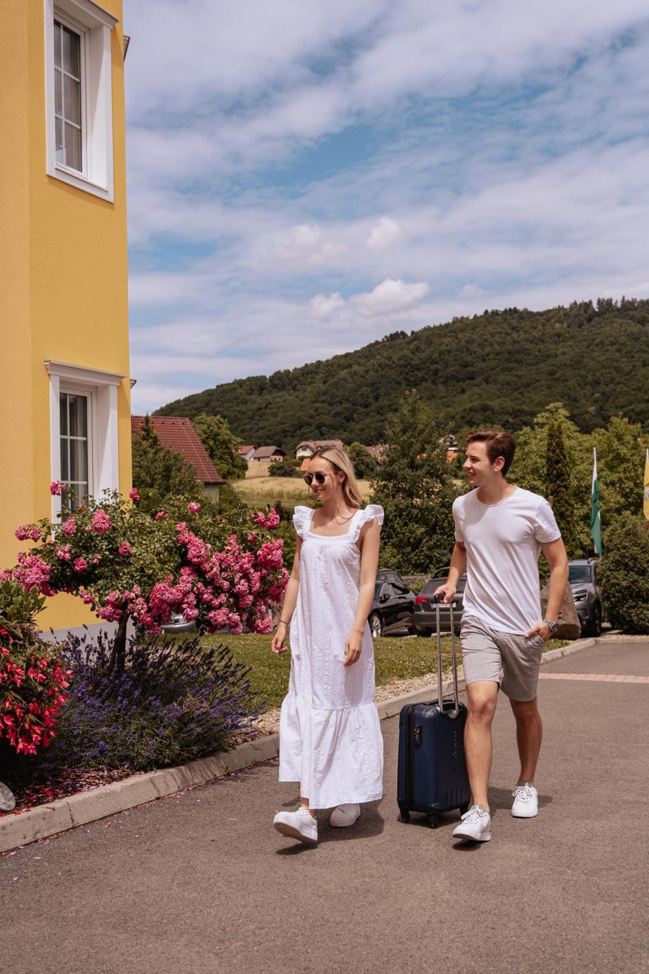 Schloessl Hotel Kindl (Adults Only) Bad Gleichenberg Ngoại thất bức ảnh