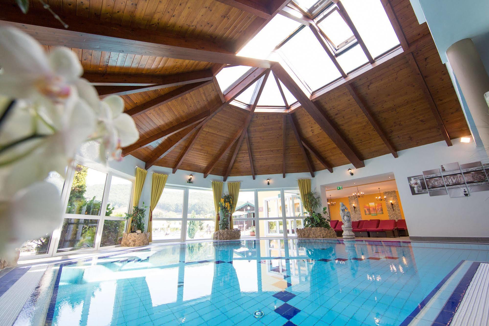 Schloessl Hotel Kindl (Adults Only) Bad Gleichenberg Ngoại thất bức ảnh